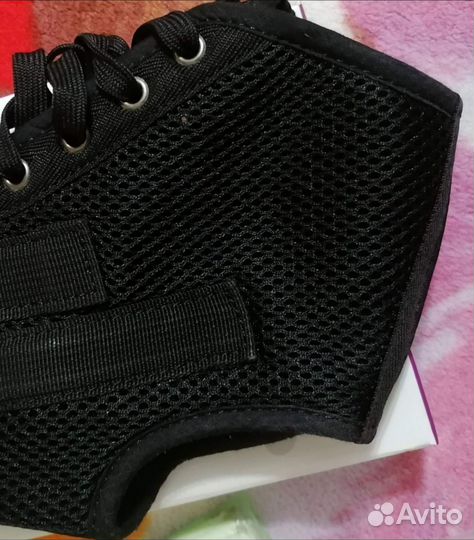 Бандаж на голеностопный сустав,новый