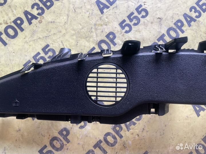 Обшивка багажника задняя левая BMW X1 E84