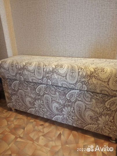 Банкетка в прихожую