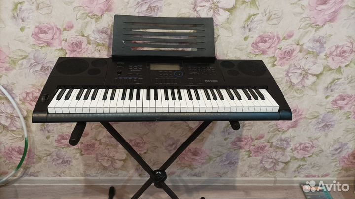 Продам синтезатор casio CTK-6200