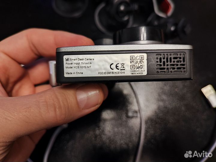 Видеорегистратор YI SMART Dash Camera