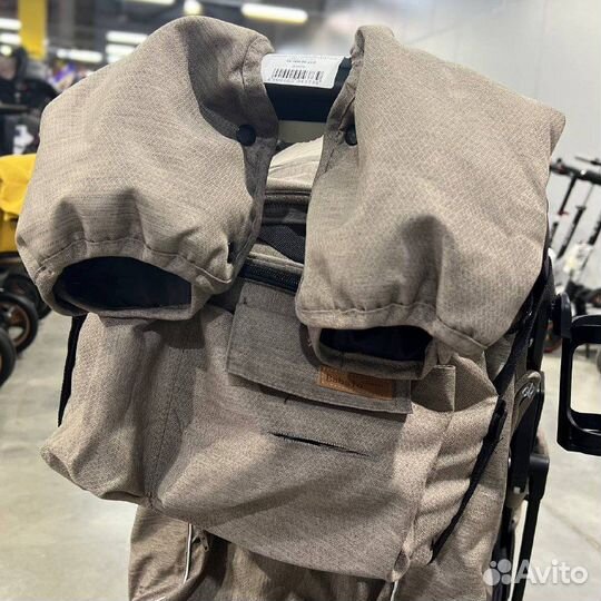 Коляска новая