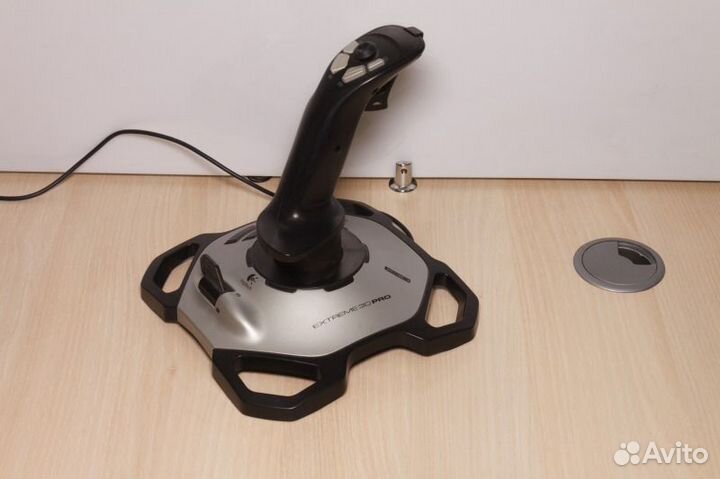 Джойстик Logitech Extreme 3D Pro