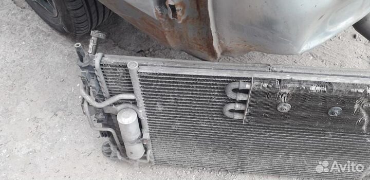 Радиатор Мазда 3 бк