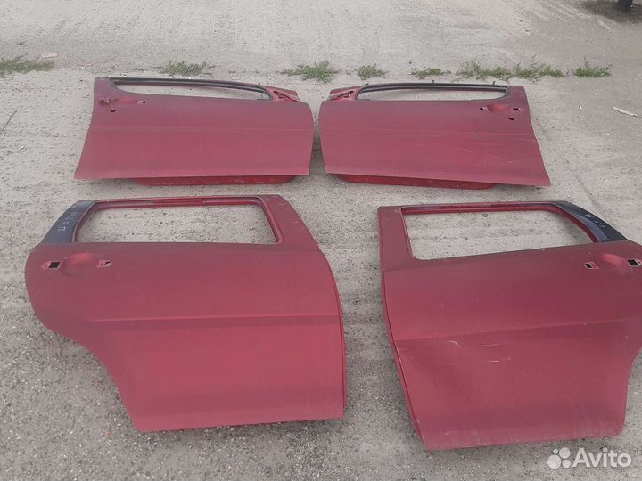 Двери Daihatsu yrv