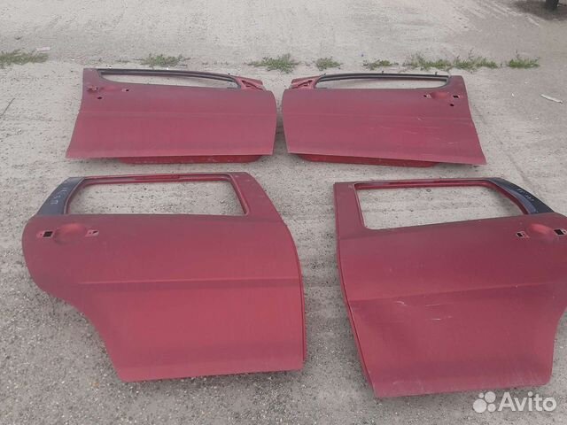 Двери Daihatsu yrv