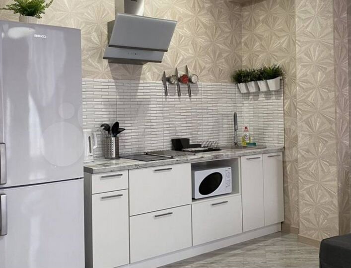 2-к. квартира, 60 м², 2/4 эт.