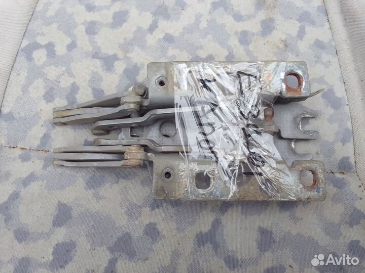 Петля капота BMW E39
