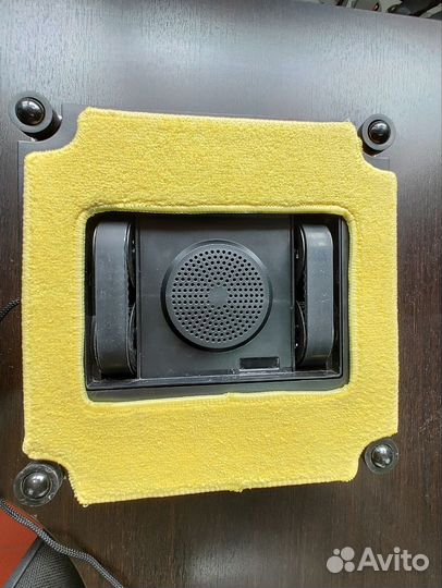 Робот для мойки окон с распылением квадратный