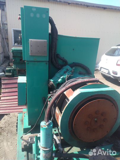 Электрогенератор б/у 400 Kw Cummins