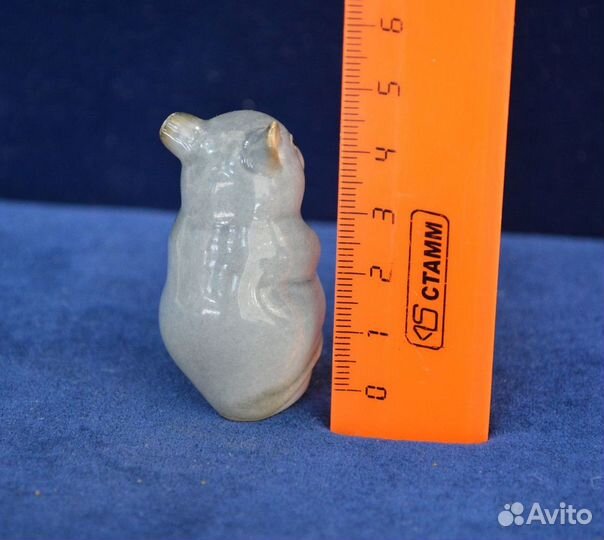 Мини. фарфоровая статуэтка- серый хомяк. лфз