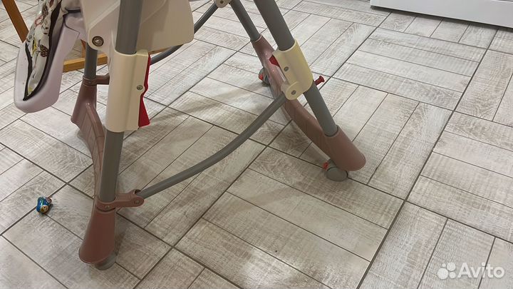 Стул для кормления