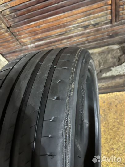 Michelin Pilot Sport 4 235/35 R19 91Z