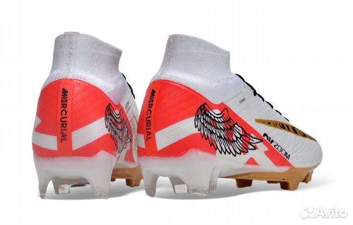 Футбольные бутсы Nike 2024