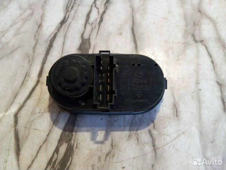 Блок управления светом LADA Kalina 2007