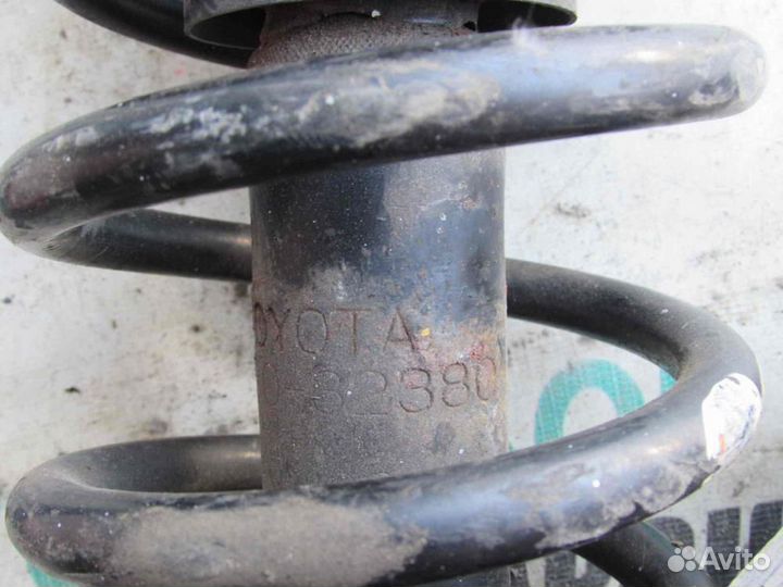 Амортизатор задний правый для Toyota Vista AZV50