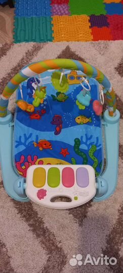 Развивающий коврик с пианино