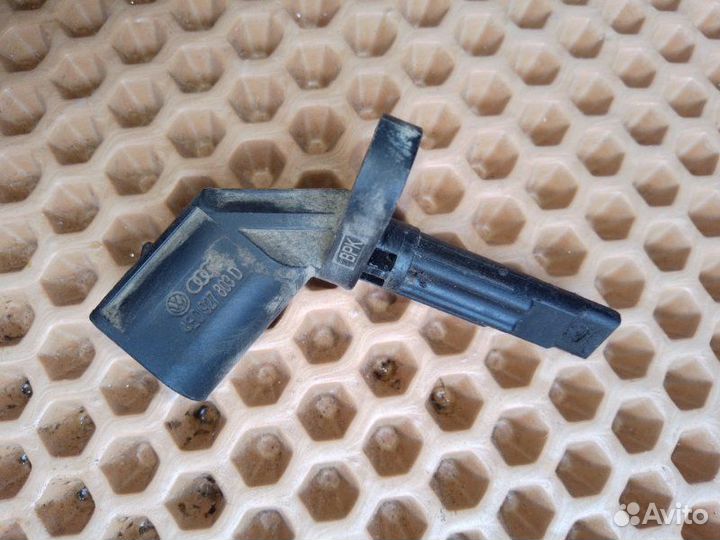 Датчик ABS передний левый Audi A8 D4 long 4.2 cdra