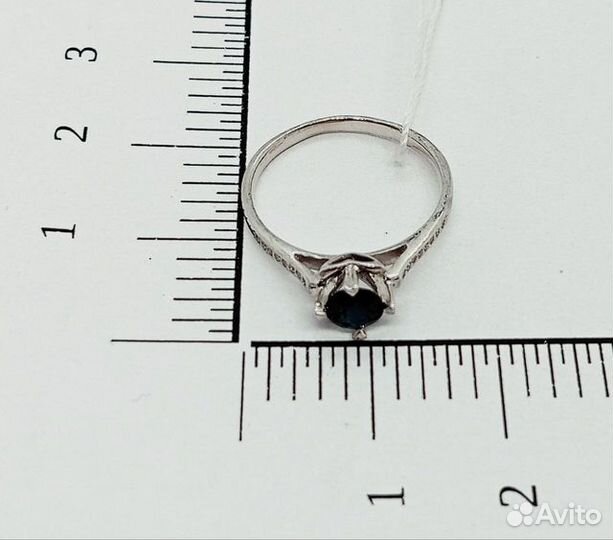 Золотое кольцо с камнем 15,5р