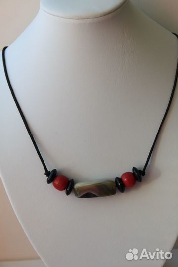 Украшение на шею 