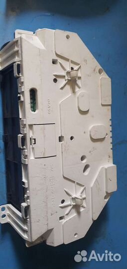 Сузуки Гранд Витара щиток приборов