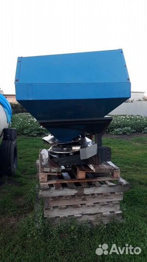 Разбрасыватель удобренийй