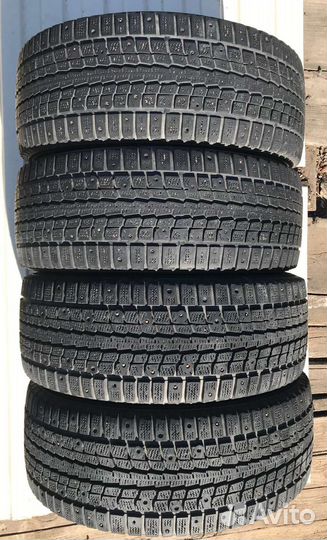 Dunlop SP Winter Ice 01 205/55 R16 94T