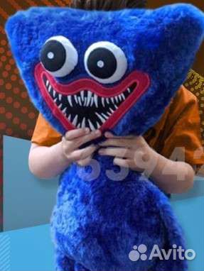 Хаги ваги и киси. Синий, красный и розовый