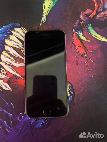 Телефон iPhone 6