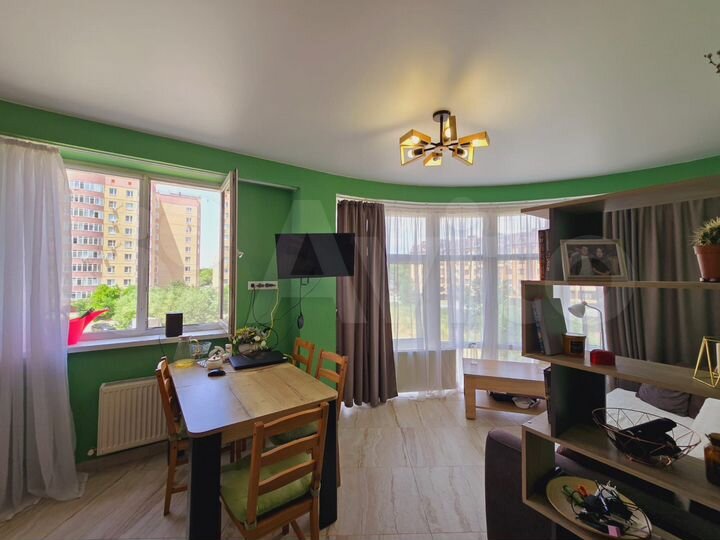 2-к. квартира, 65,4 м², 3/13 эт.