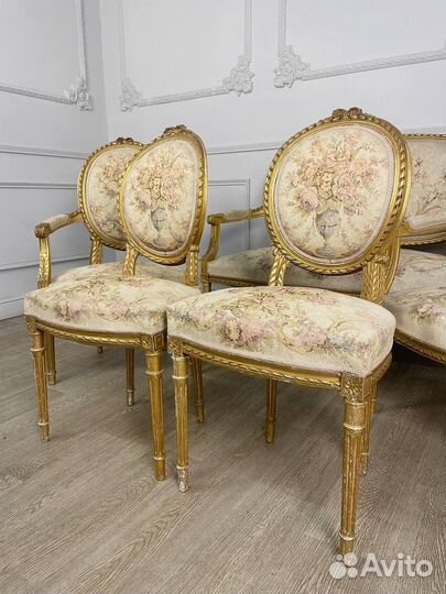 Антикварный салонный гарнитур