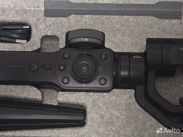 Zhiyun smooth 4