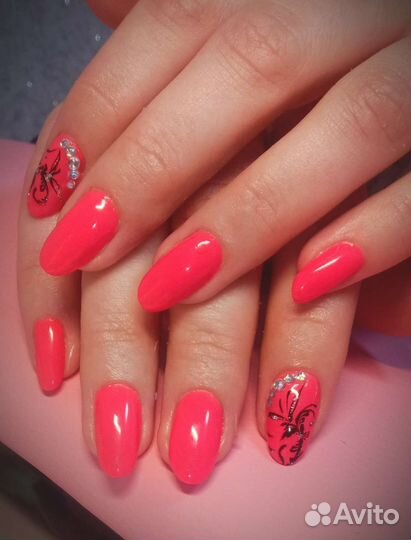 Маникюр и педикюр 500 м. Домодедовская