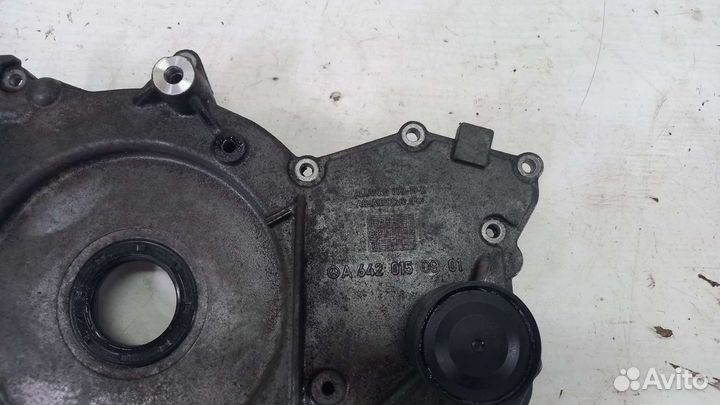 Передняя крышка двс Mercedes W251 R-class 642