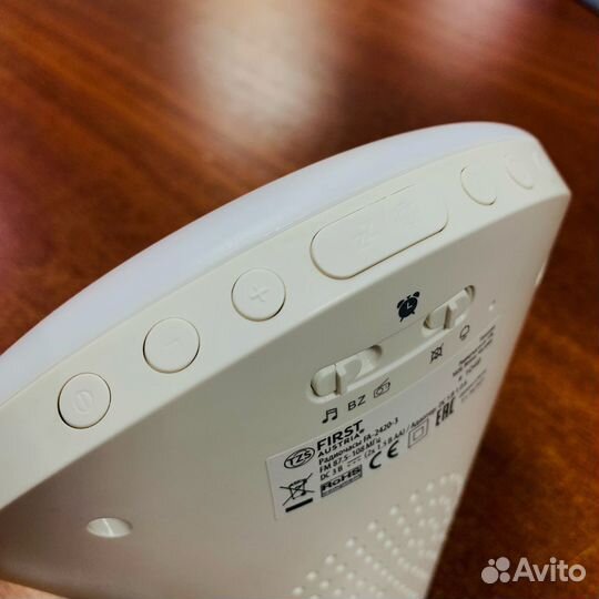 Радиочасы first 2420-3