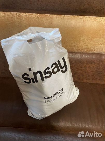 Продам одежду на мальчика комплектом (128,134)