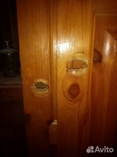 Двери из массива сосны б/у