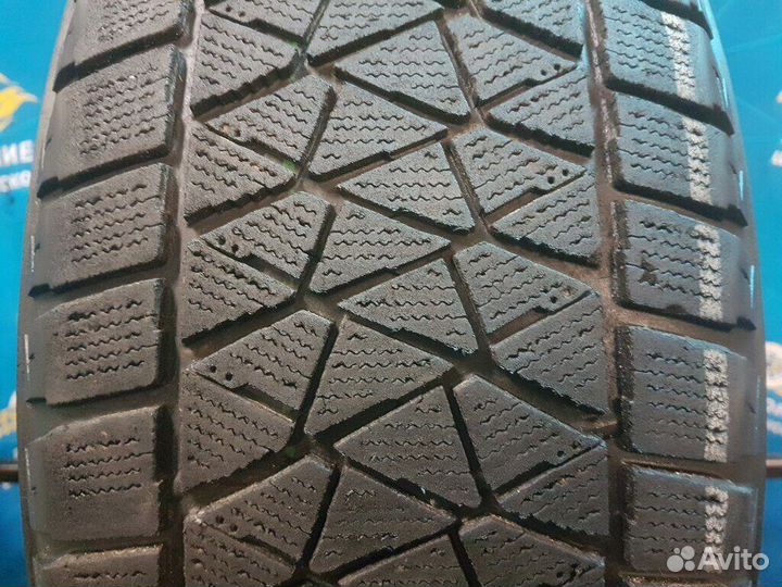 Bridgestone Blizzak DM-V2 235/55 R19