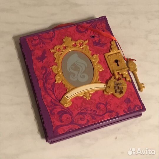 Книга легенд Ever After High