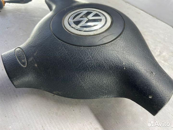 Подушка безопасности в рулевое колесо Volkswagen