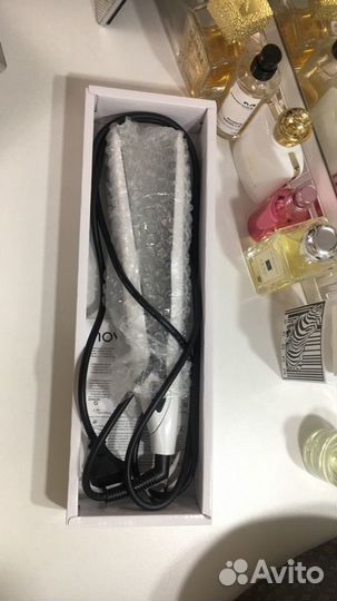 Выпрямитель для волос новый