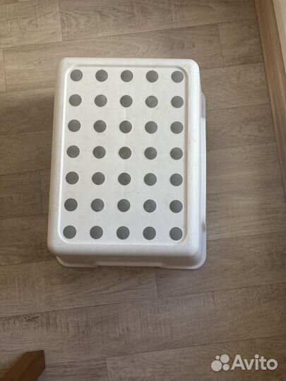 Детская подставка для ног в ванную