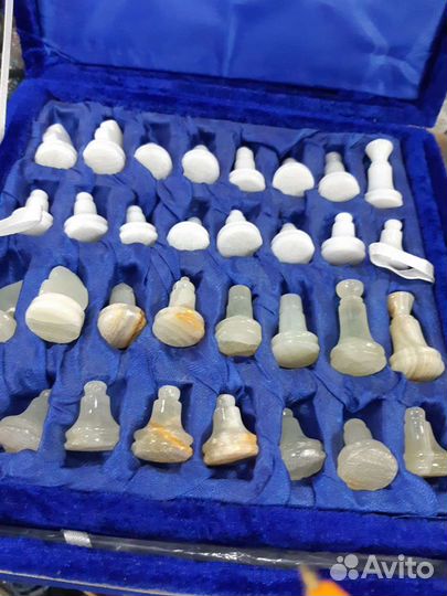 Шахматы из камня