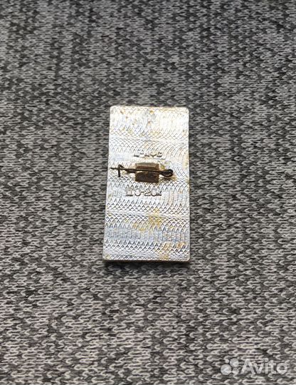 Значок времен СССР - Джамбул - Памятник Джамбулу