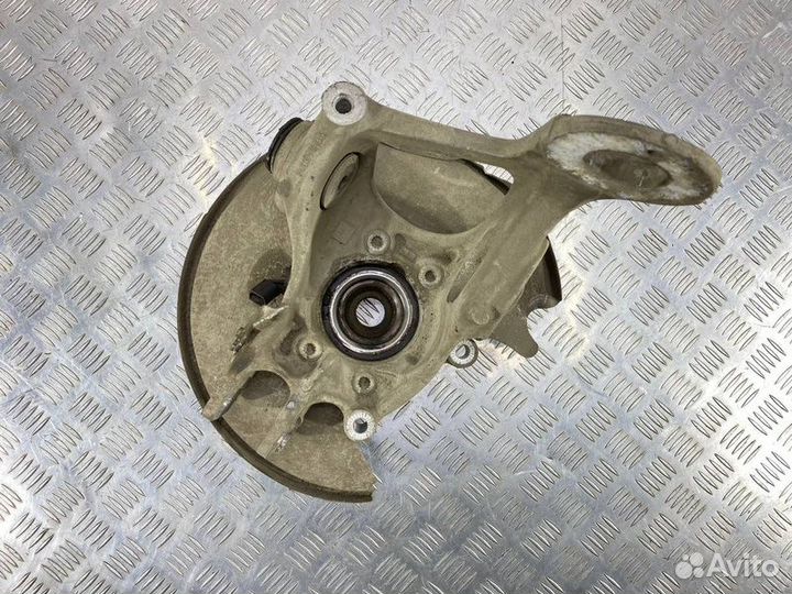 Кулак поворотный задний правый Audi A6 C7 CYP 2017