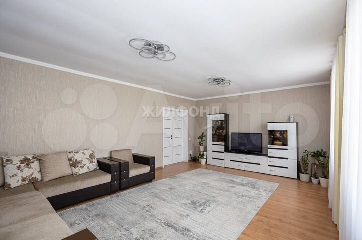 Дом 162 м² на участке 6,2 сот.