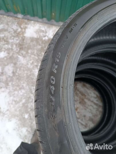Pirelli P Zero 235/40 R19