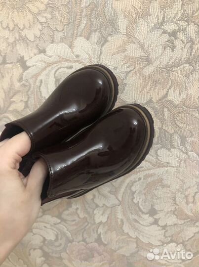Новые ботинки Zara