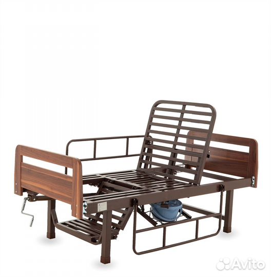 Медицинская кровать с матрасом