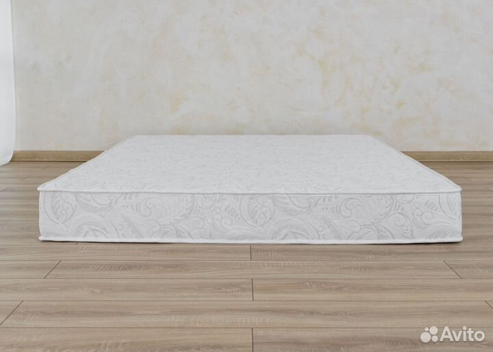 Матрас беспружиннный 200х200